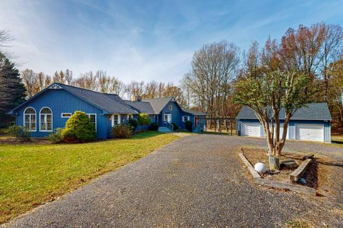 Bumpass House | Sundown Bed and Beach