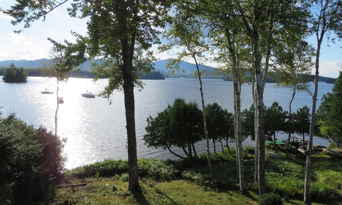 Greenville House | SUNDOWN ON MOOSEHEAD LAKE - PLEASE READ THE ENTIRE DESCRIPTION BEFORE BOOKING.