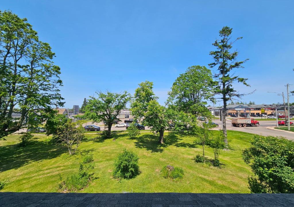 Summerside Bed & Breakfast | Sunflower Guest Suites