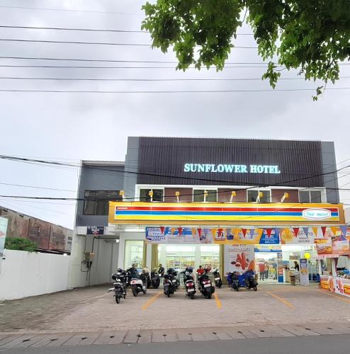 Sedati Hotel | Sunflower Hotel Syariah near Juanda Airport
