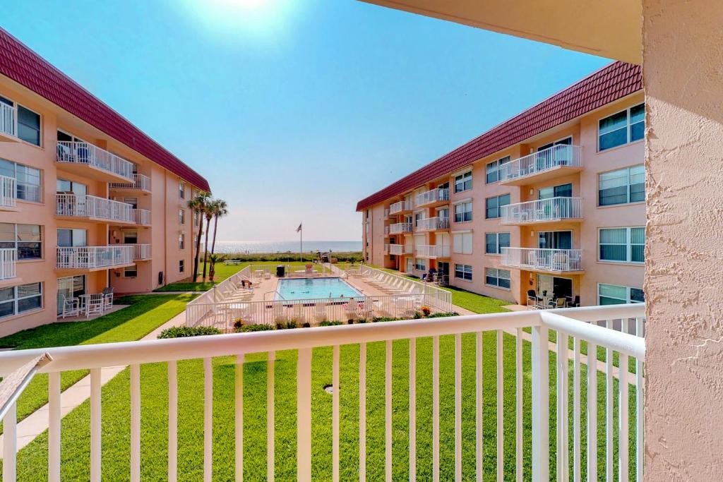 Cocoa Beach House | Sunflower