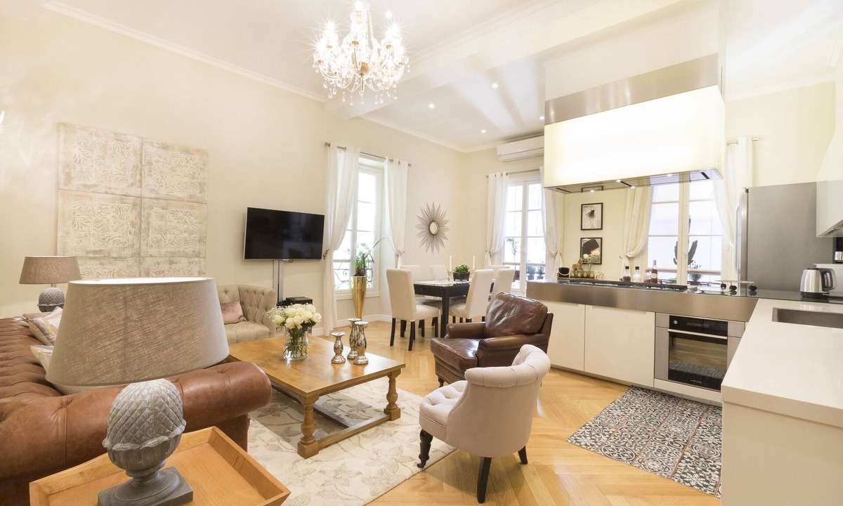 Old Town Apartment | SunlightProperties CRISTAL - Exceptional - 2 mins from the beach