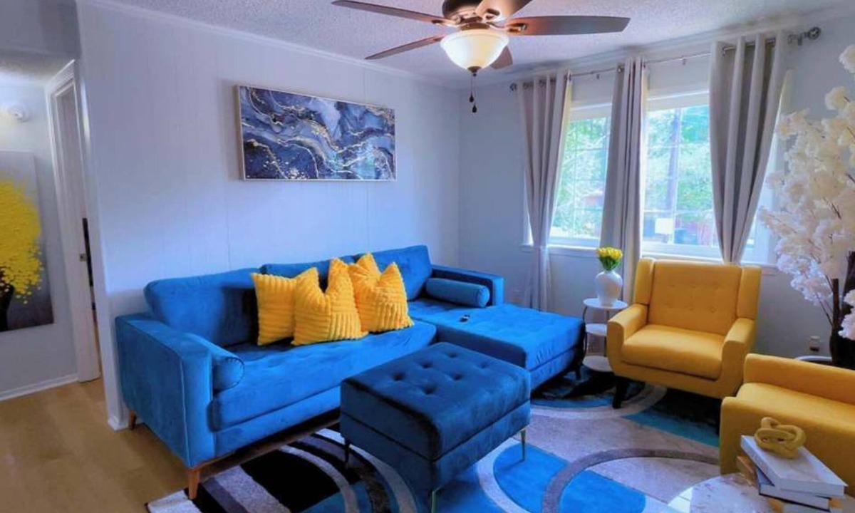 Nacogdoches Apartment | Sunlit 2BR Retreat | 2 Min to SFA | Full Kitchen