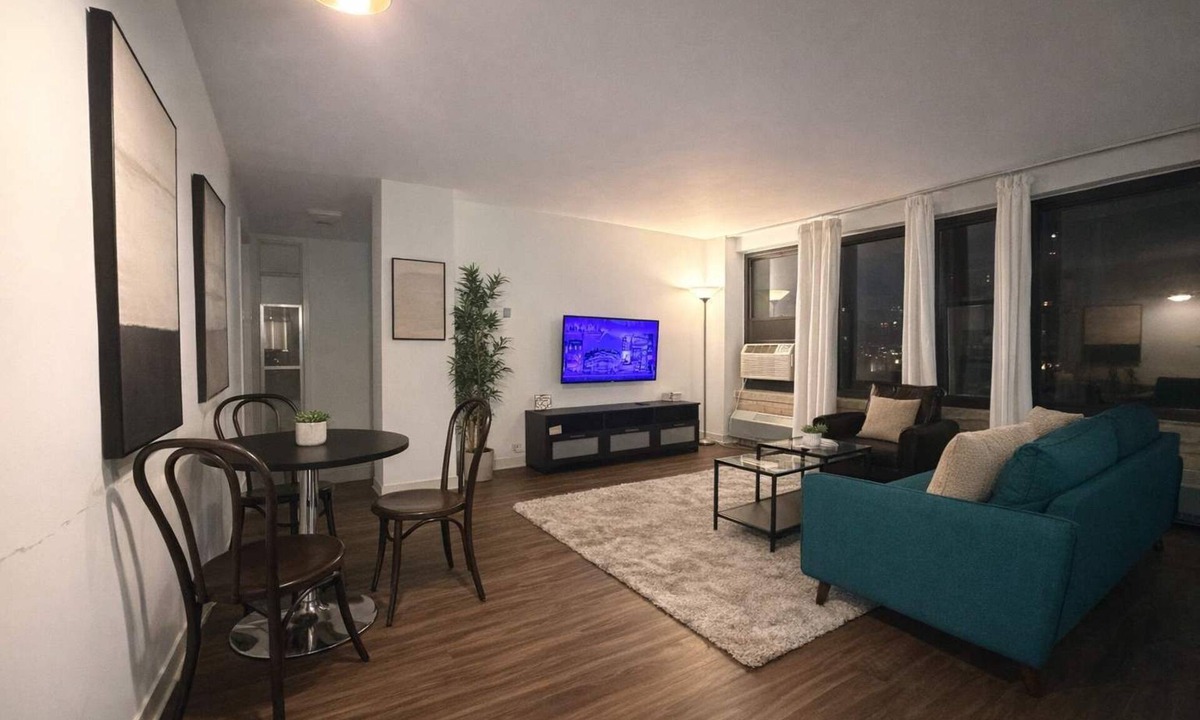 East Hyde Park Apartment | Sunlit & Chic 2BR Retreat