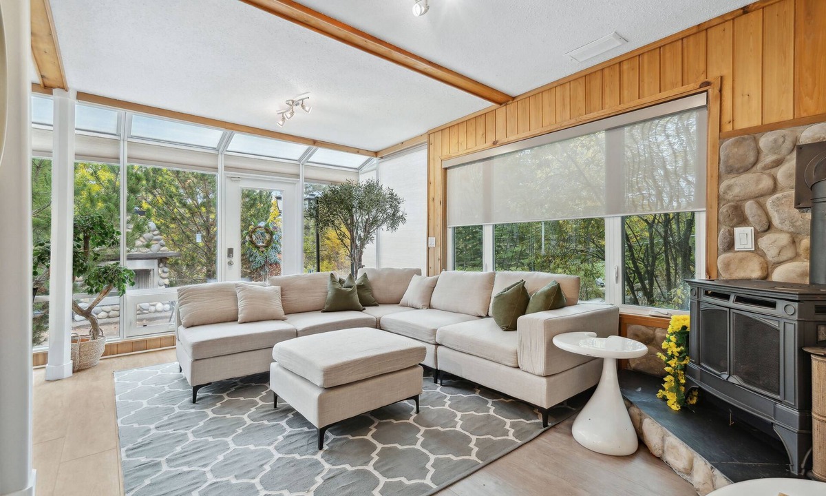 Bridlewood House | Sunlit Suite, Hot Tub Haven