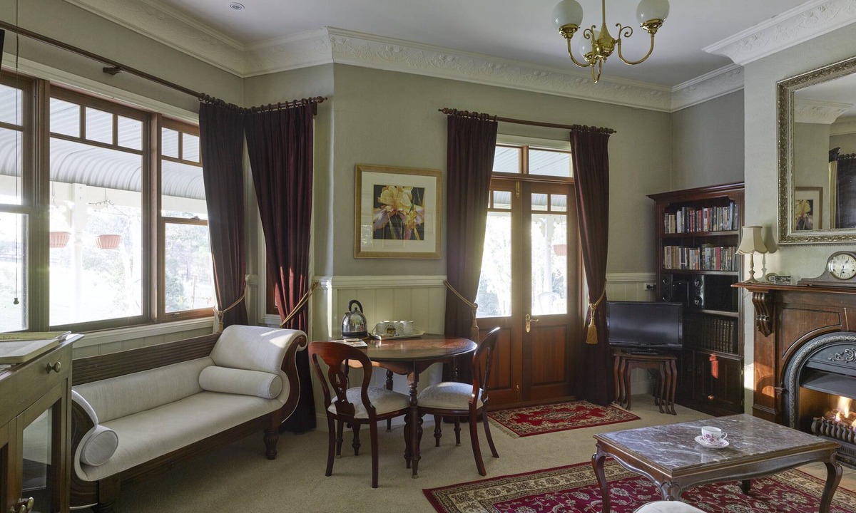 Kurrajong Apartment | Sunningdale at The WIllows Luxury Suite