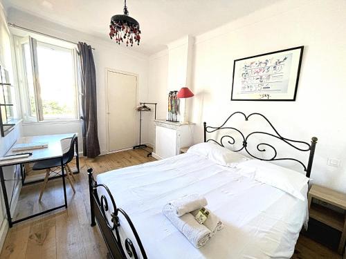 Cannes City Centre Apartment | Sunny 1 Bedroom Rue Commandant André