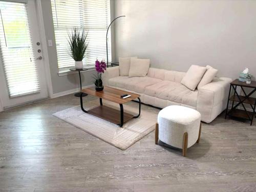 Egypt Apartment | Sunny 2BR Magnolia Escape Pool Gym & Location