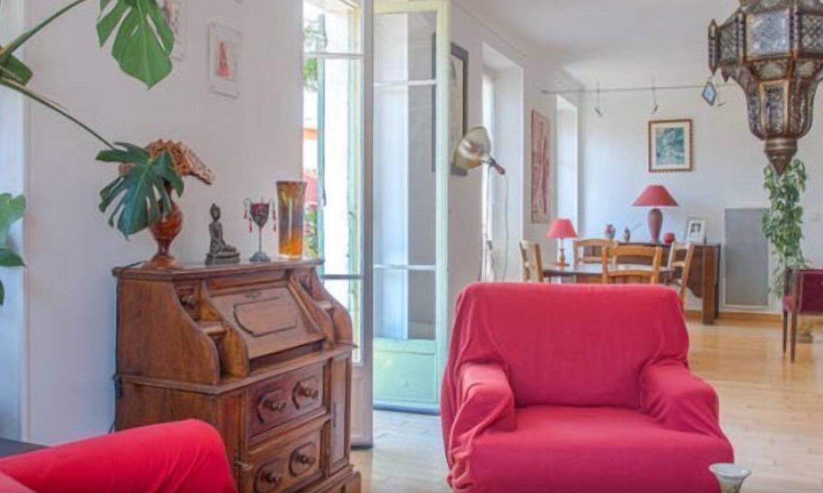 Old Town Apartment | Sunny Apartment in the Old Town air- conditioning