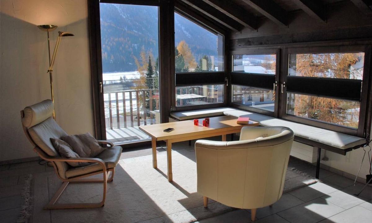 La Punt-Chamues-ch Apartment | Sunny Arnica 4