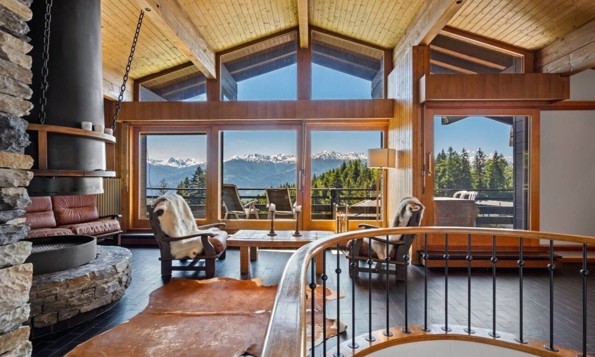 Anzere Ski Chalet | Sunny chalet, great for skiing in Anzère or Crans-Montana