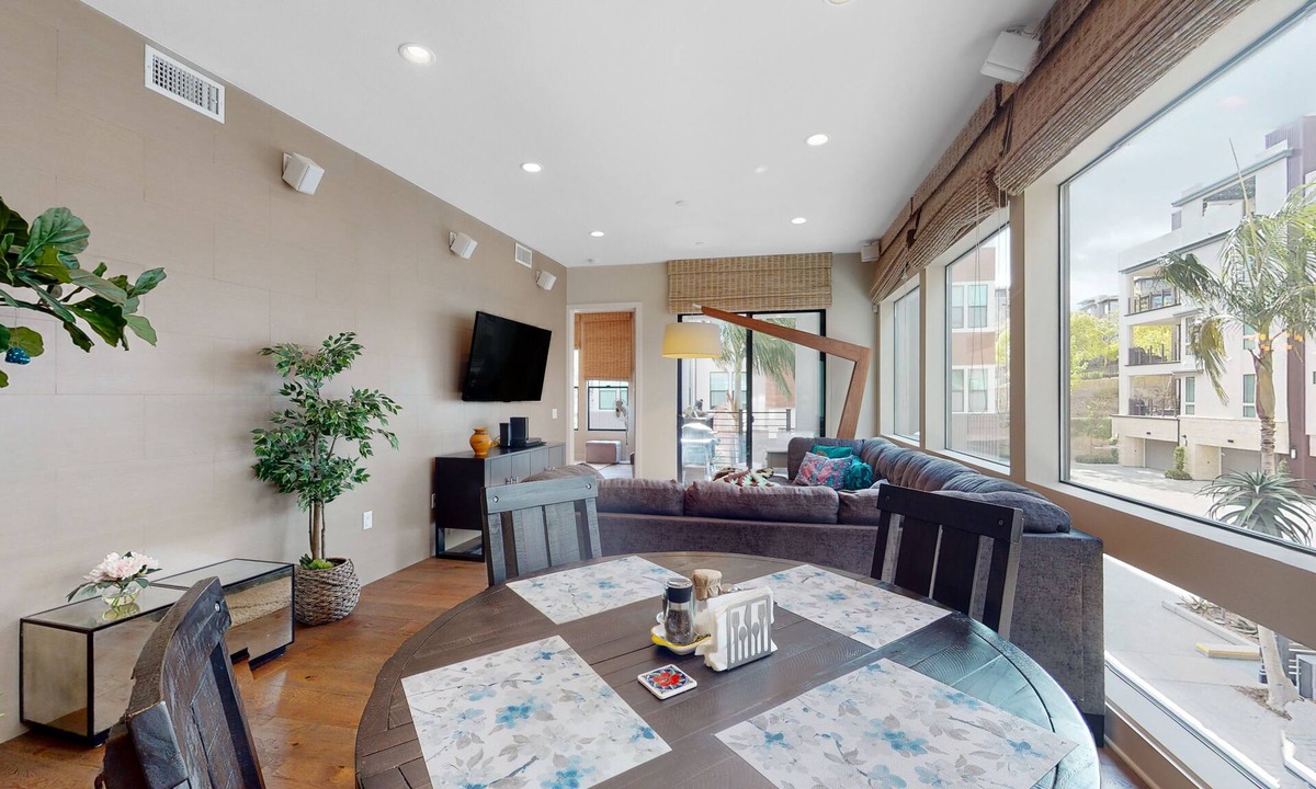 Serra Mesa Condo | Sunny City Living - 30-Night Minimum