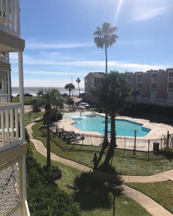Galveston Apartment | Sunny Daze Beachfront Condo