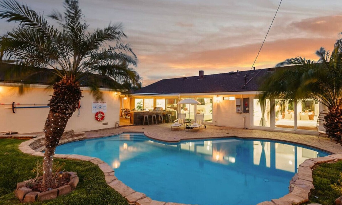 Placentia House | Sunny Daze | Heated Pool | Billiards | Games