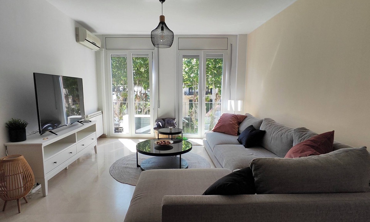 Caldes d'Estrac Apartment | Sunny flat near the beach