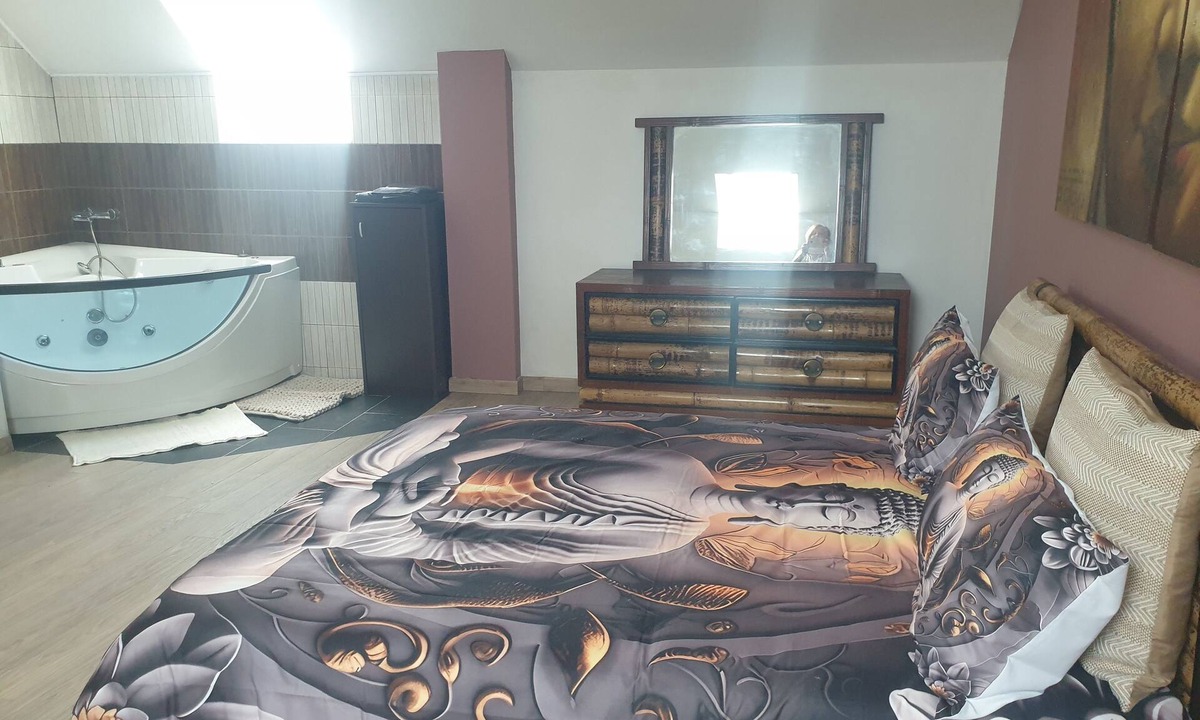 La Landec Apartment | Sunny house