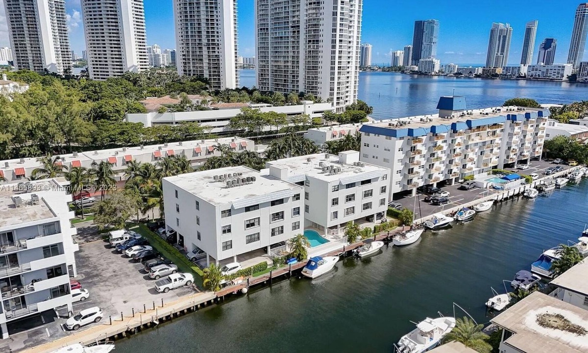 Eastern Shores Condo | Sunny Isle, "Eastern Shores" North Miami Beach Paradise.