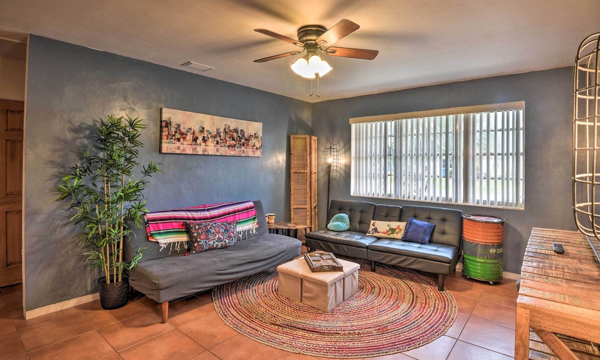 Seaside Homes House | Sunny Ormond Beach Getaway, Blocks to Ocean