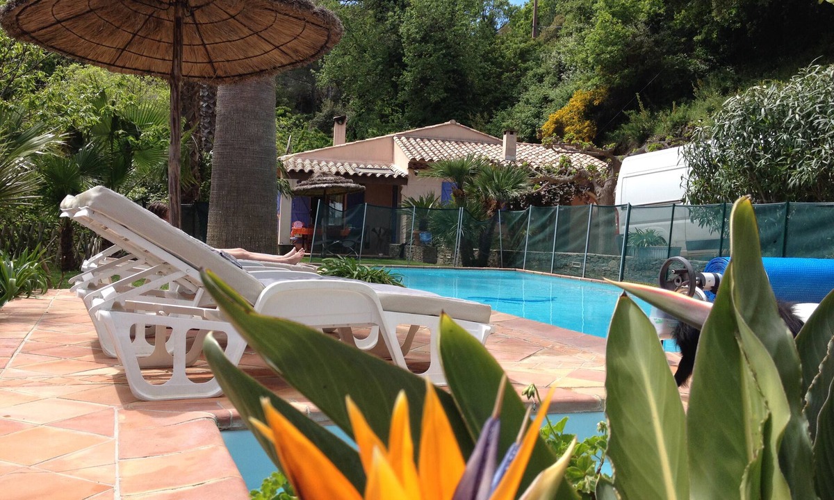 La Garde-Freinet House | Sunny pastoral house