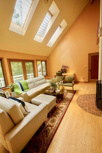 Harwinton Bed & Breakfast | Sunny Peace B&B