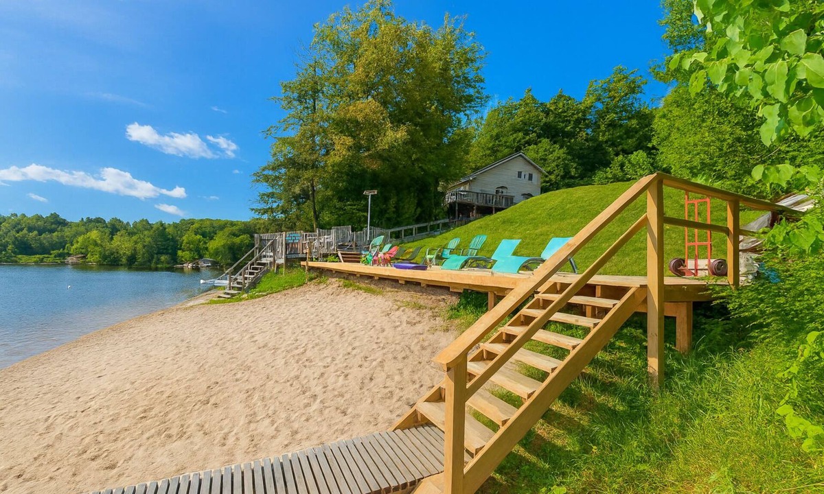 Seguin Cottage | Sunny Point Resort Cottages and Inn