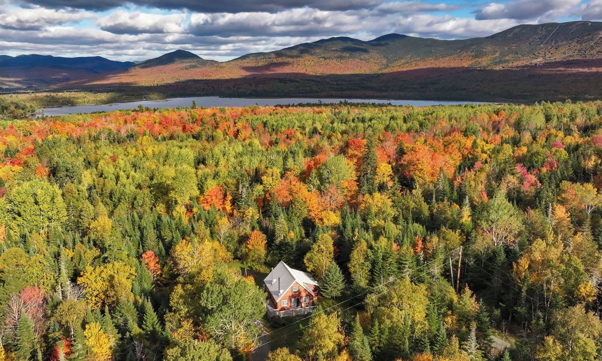 Rangeley House | Sunny Private Nature Chalet -Rangeley/Saddleback