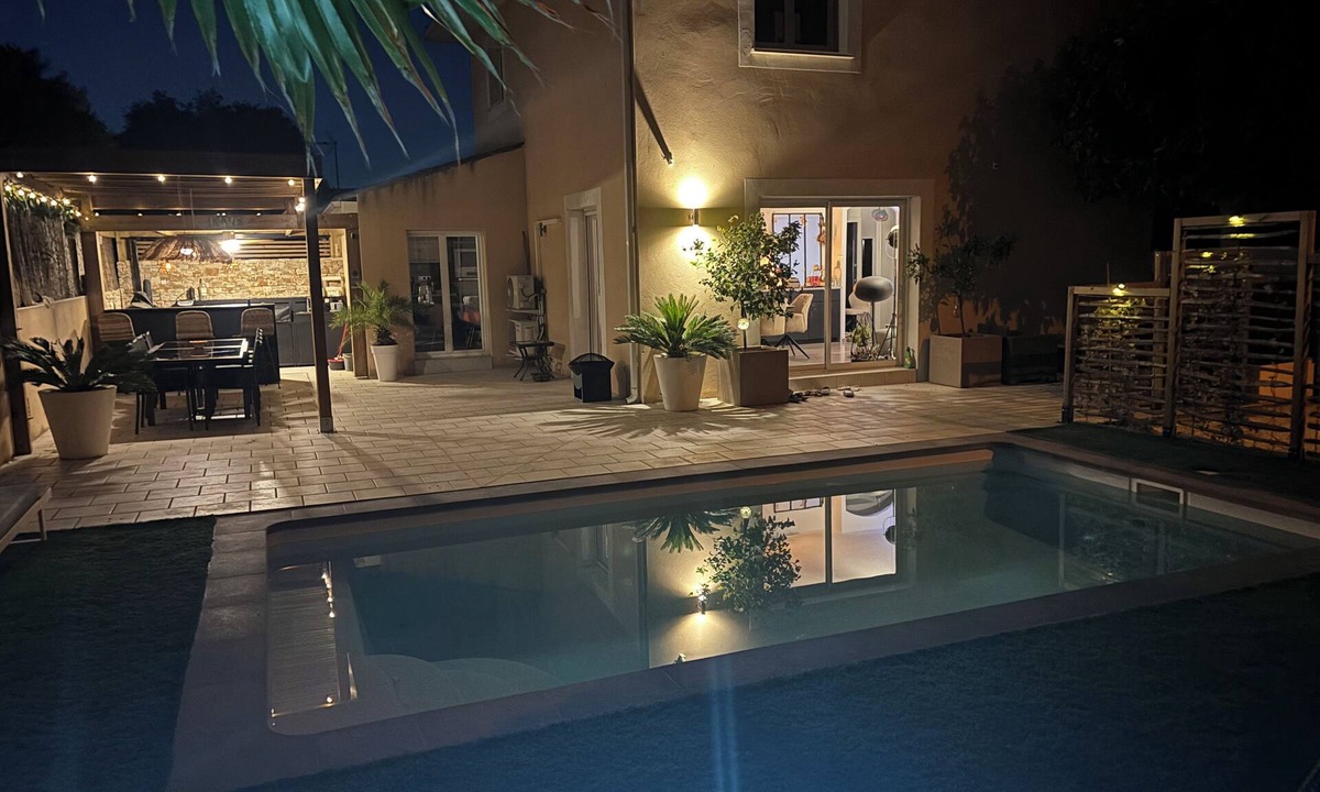 Murviel-les-Montpellier Villa | Sunny, quiet family villa with pool and summer kitchen