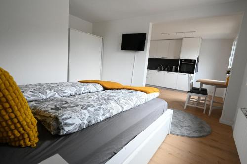 Frutigen Apartment | Sunny Renovated Alpine Apartment by Interlaken