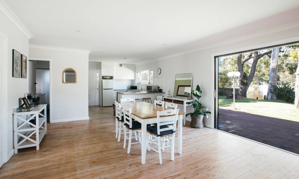 Chittaway Point House | Sunny Riverfront @ Chittaway