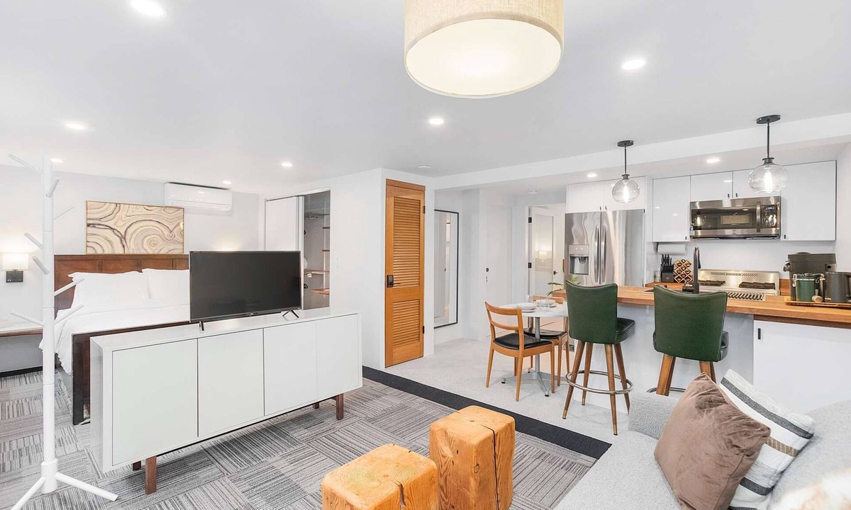 Green Lake Apartment | Sunny side Studio on Green Lake