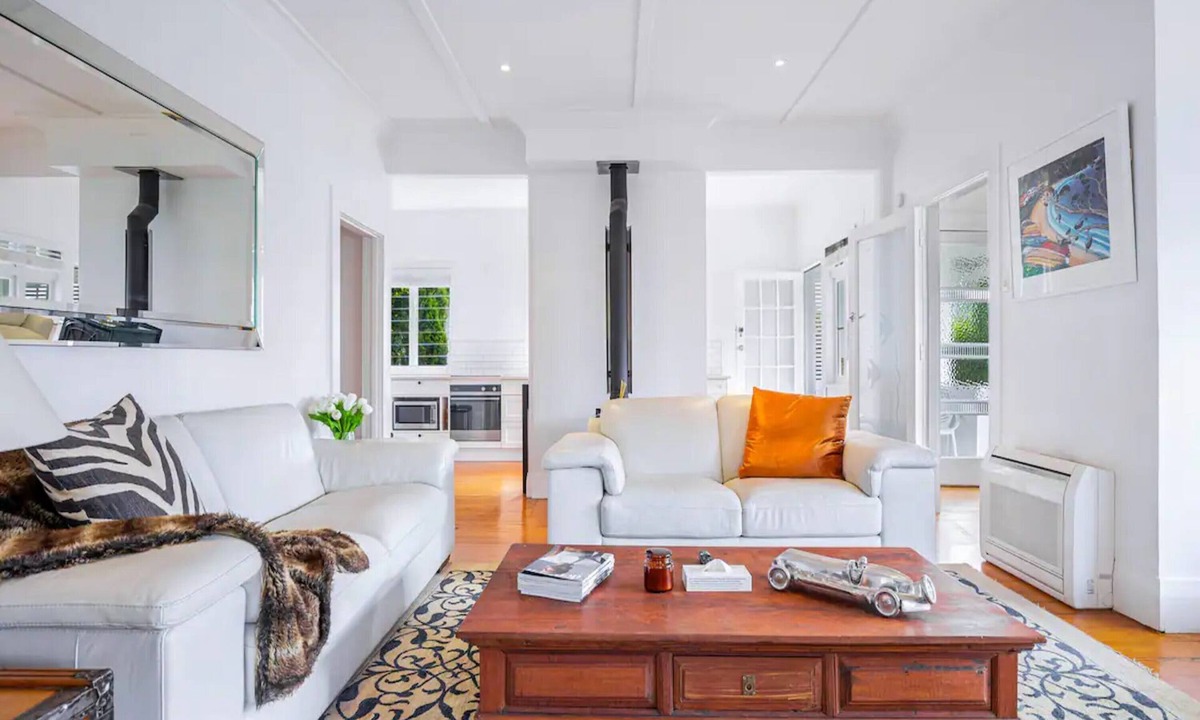 Freemans Bay Villa | Sunny Two-Bedroom Villa