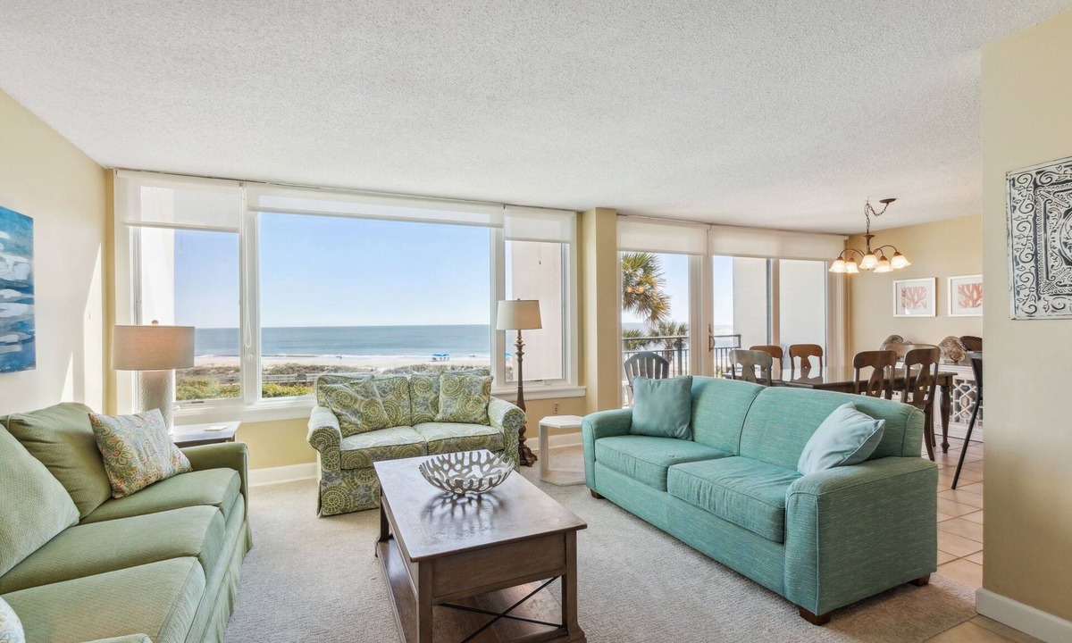 Fernandina Beach Condo | Sunny, Updated 4 Bed/3 Bath Oceanfront Resort Villa!