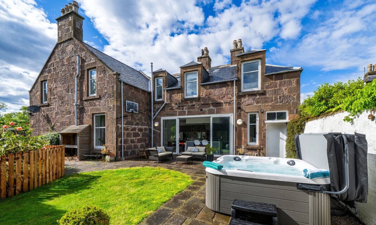 Stonehaven House | Sunnybrae House, Stonehaven