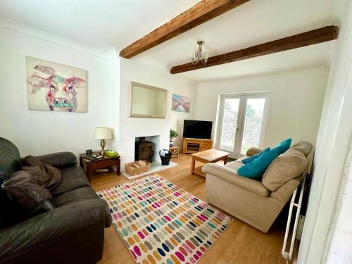 Godalming House | Sunnyhill