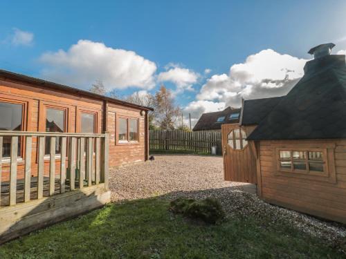 Crewkerne House | Sunnyside Lodge