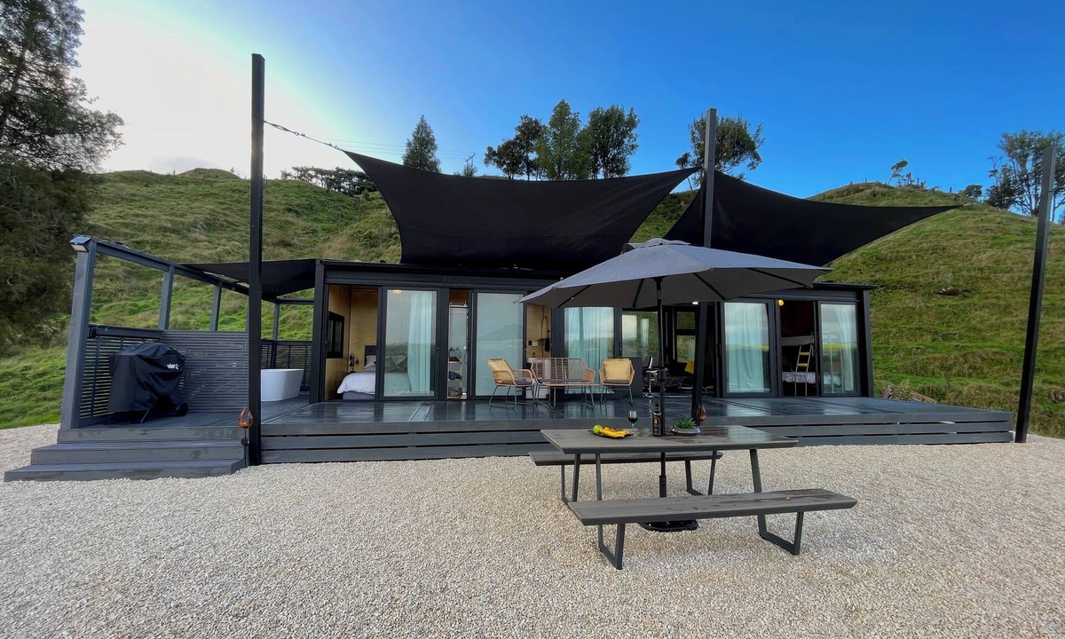 Hangatiki House | Sunrise, 2 Bed W/outdoor Bath