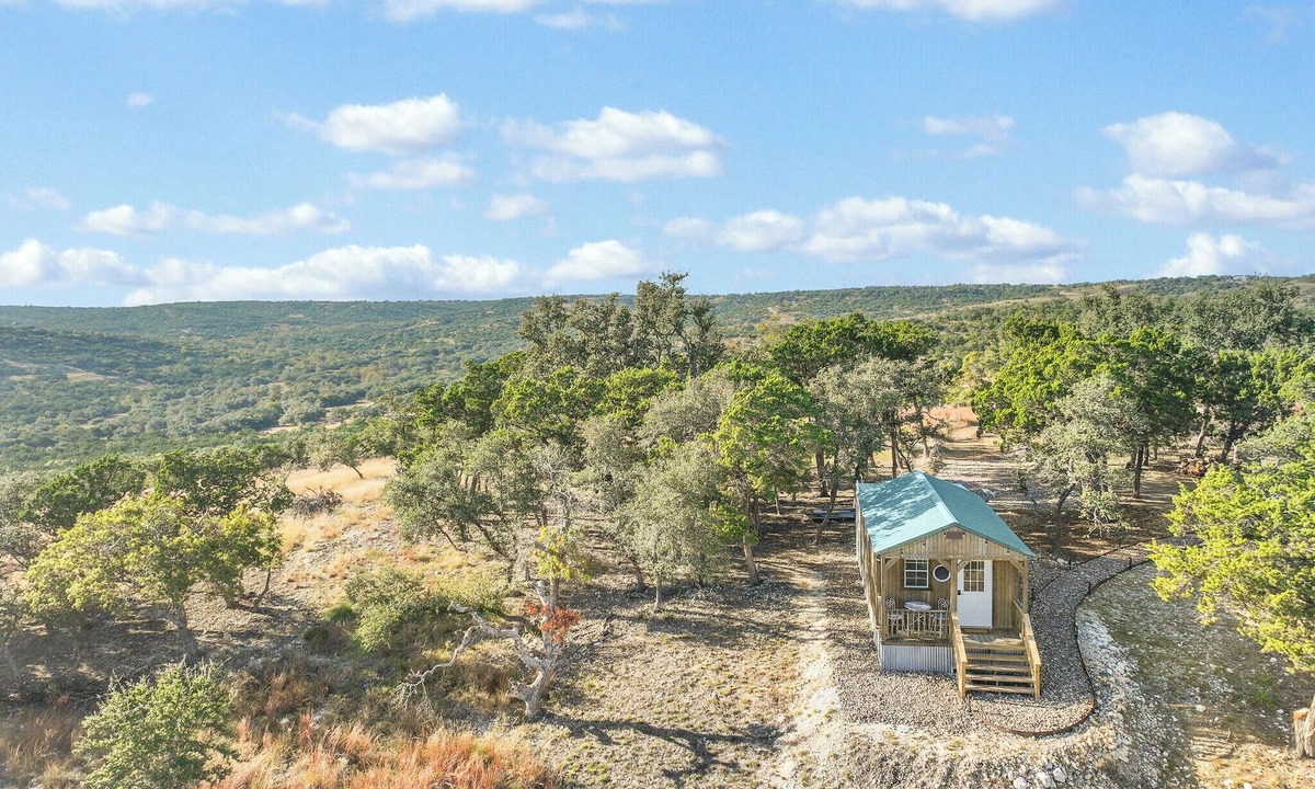 Blanco Cabin | Sunrise Bluff Cabin | Romantic Blanco Retreat with Hill Country Views & Fire Pit