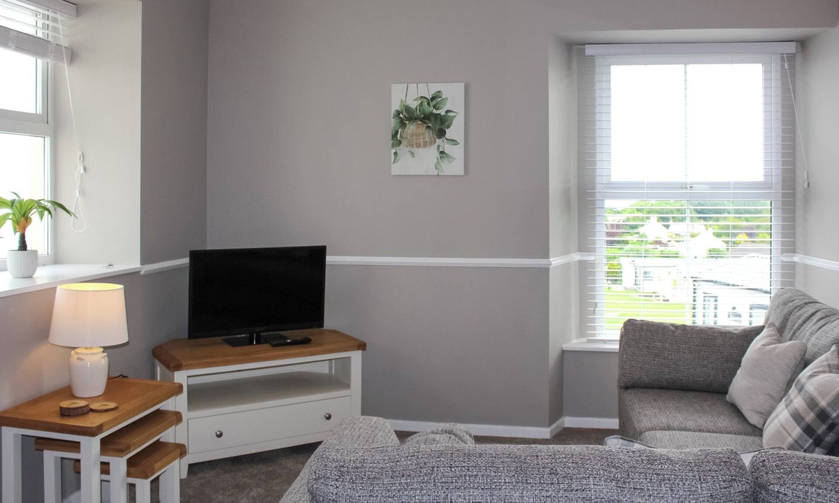 Llanddulas Cottage | Sunrise Cottage - UK35813