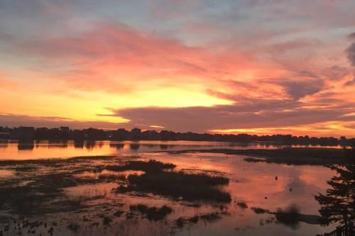 Newburyport House | Sunrise Paradise