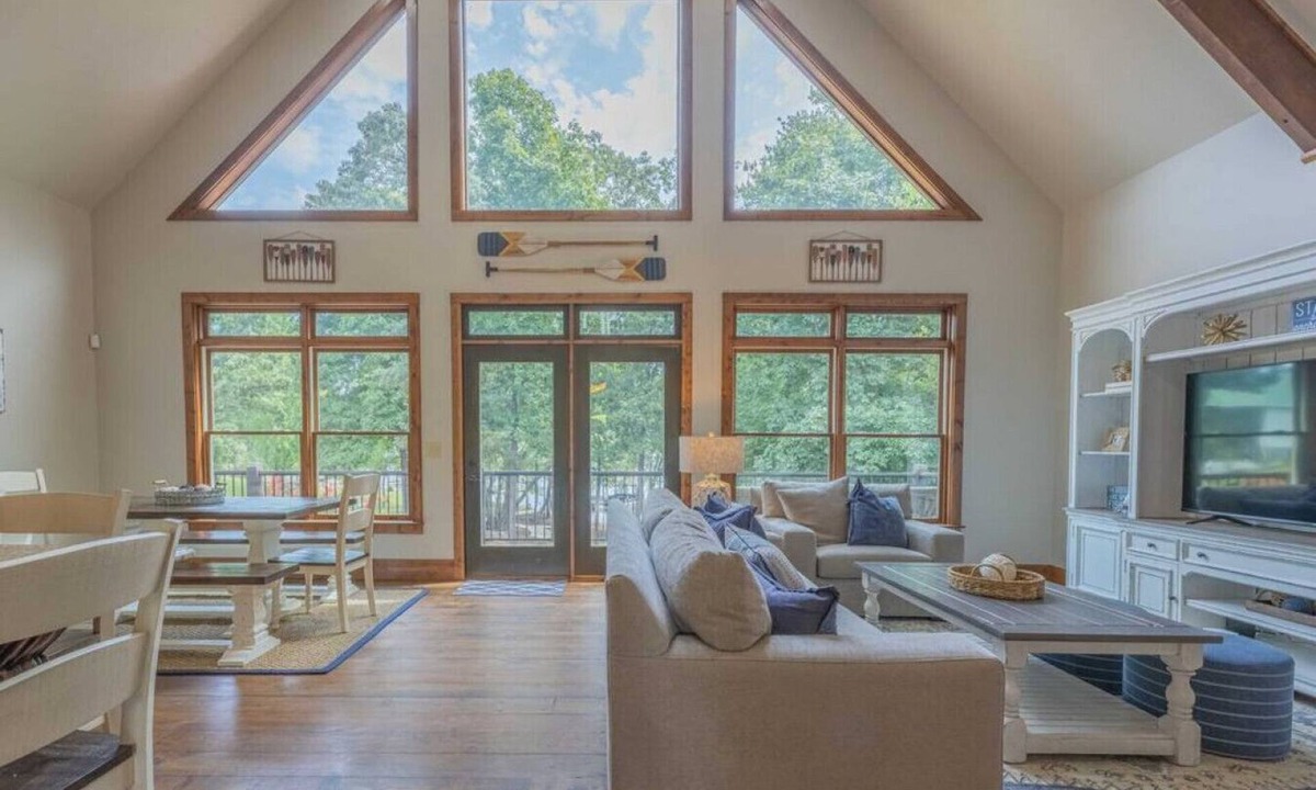 Reed Creek House | Sunrise Retreat - Luxury Lakefront Retreat - Hot Tub, Outdoor Fireplace