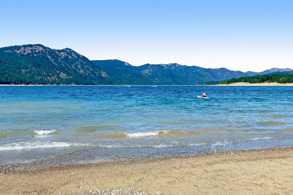 Roslyn Ridge House | Sunrise Ridge