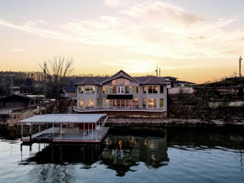 Lake of the Ozarks House | Sunrise Shores Estate - Luxury Lakefront - 4BD-4BA-4500 SQ FT-Sleeps 12-14 PPL