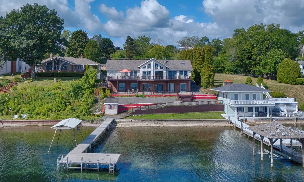 Geneva House | Sunrise Splendor: Spacious Seneca Lake Home