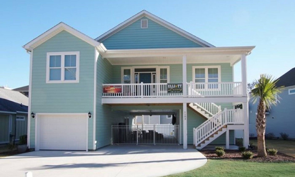 Crescent Beach House | Sunrise,Sunburn,Sunset,Repeat- 4BR-Pool-Hot Tub
