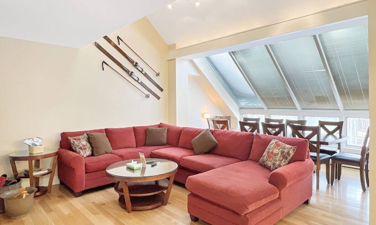 Killington Condo | Sunrise Timberline Slopeside A2