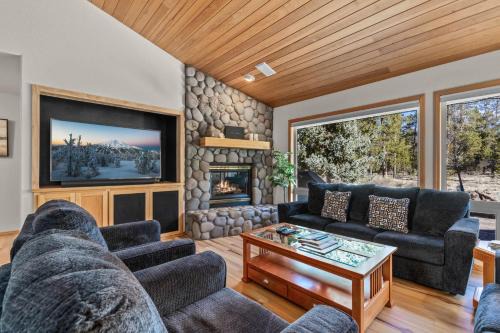 Deer Park House | Sunriver Maury Retreat
