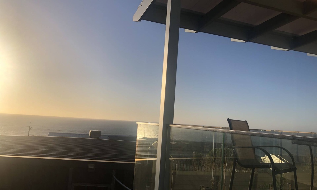 O'sullivan Beach House | Sunset and Ocean view beach house