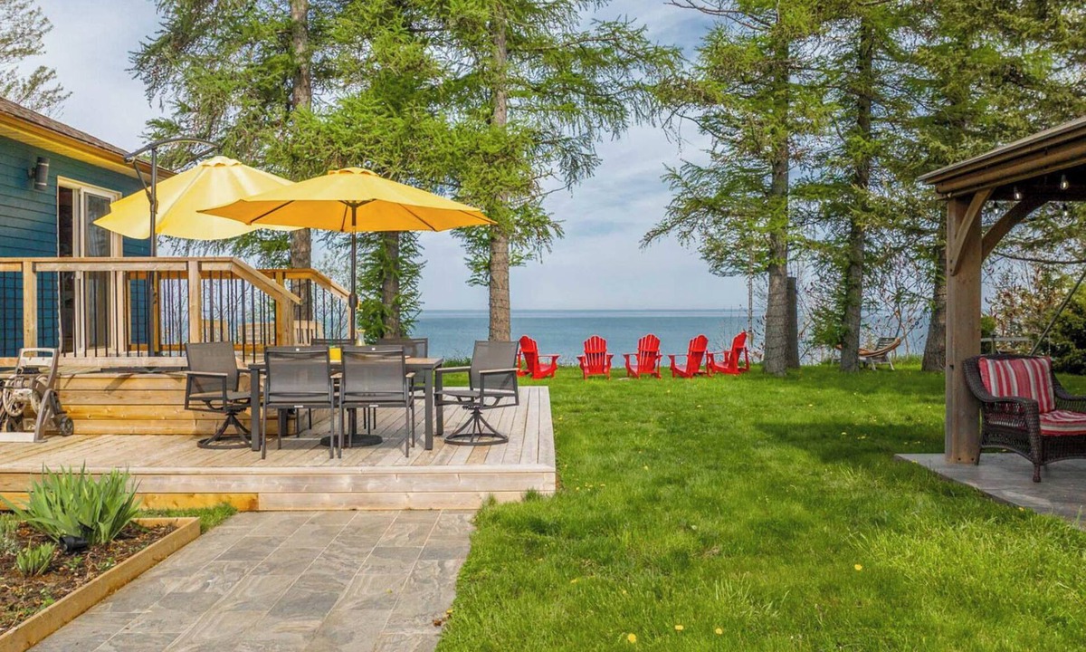 Dashwood Cottage | Sunset at SchadeView, Lake views, King Bed