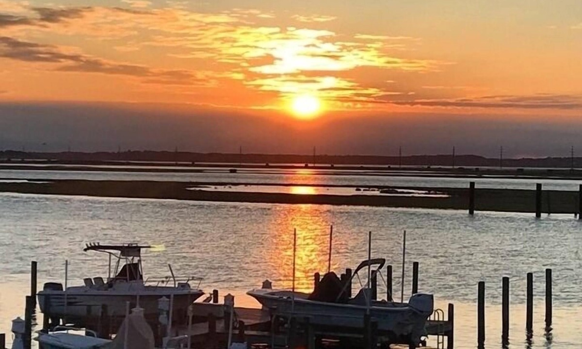 Chincoteague Condo | Sunset Bay Villas - 'Sunset in Paradise' Amazing Water Views & Sunsets