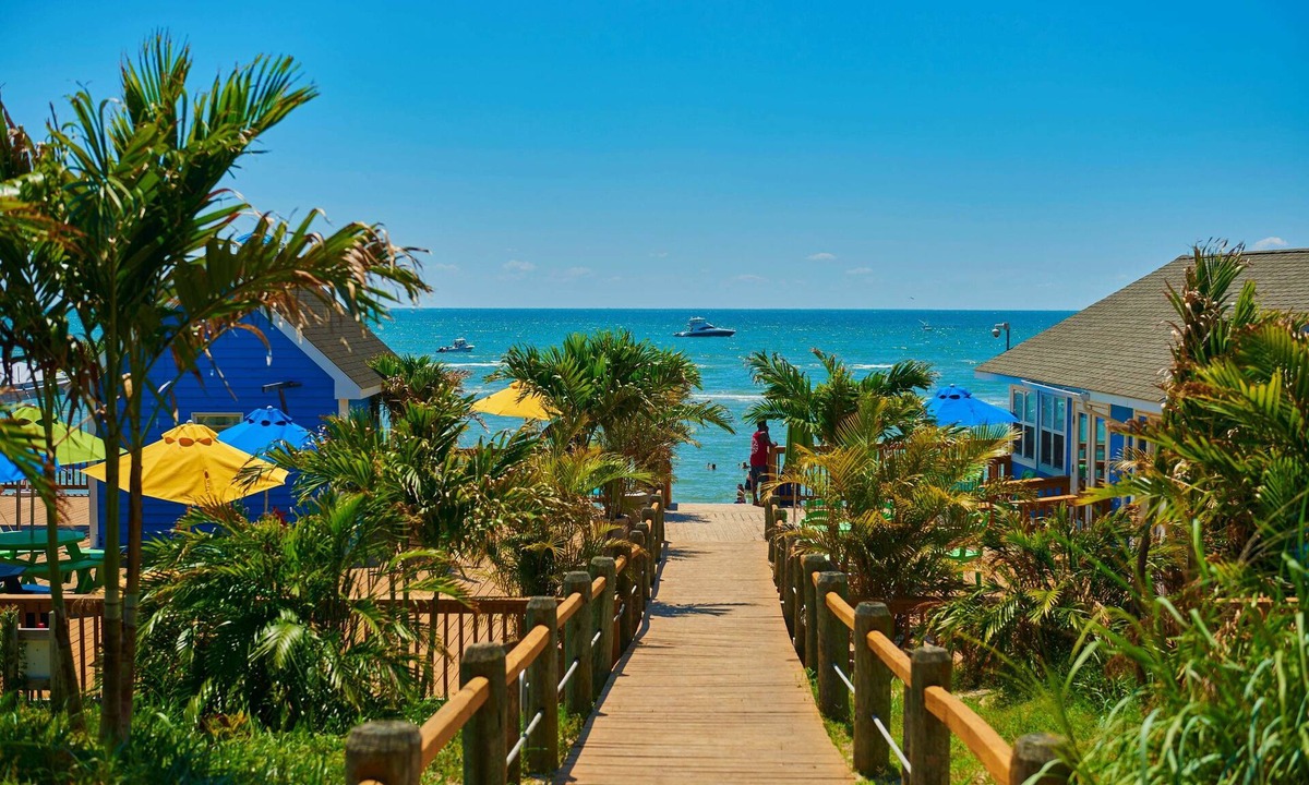 Cape Charles Hotel | Sunset Beach Resort